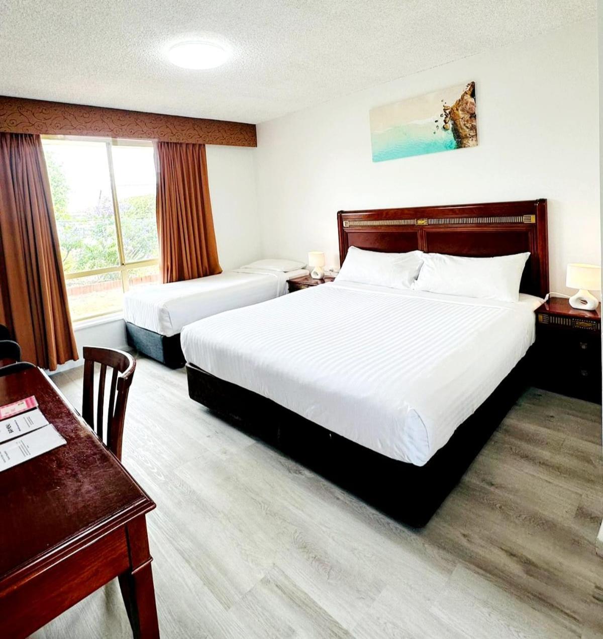 Ibis Styles 4*