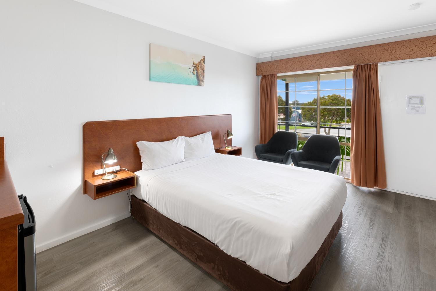 Ibis Styles 4*